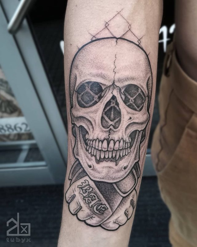 Tatuajes de Artes Marciales Mixtas (MMA) 10 Calavera peleona