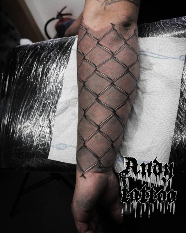 Tatuajes de Artes Marciales Mixtas (MMA) 14 Malla de octogono