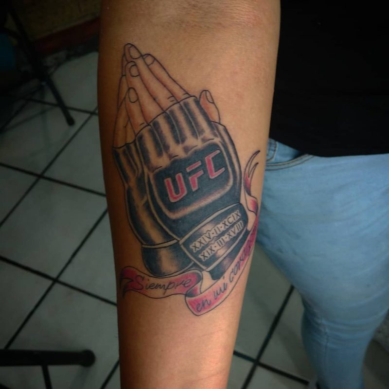 Tatuajes de Artes Marciales Mixtas (MMA) 42 Ilustra Walking Gallery Tattoo 2018.10.04 Un diseño original a petición de un cliente en memoria de un guerrero ilustra