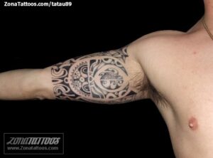 Inspiración Circular: El Arte del Tatuaje de Brazaletes 8 brazalete tattoo