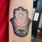tattoo mano de fátima