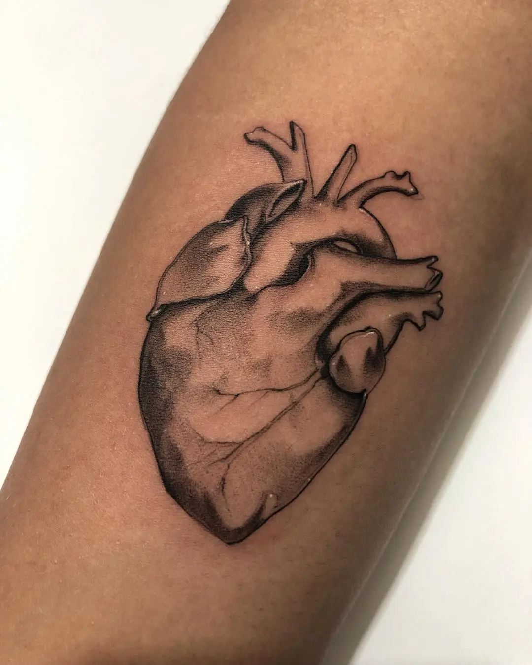 Galerías de Tatuajes Increíbles 4 C H E W 2019.03.07 2 of 3 • Lil HEART • Esse coracaozinho tem 8cm ele e muito pequenininho mas foi super