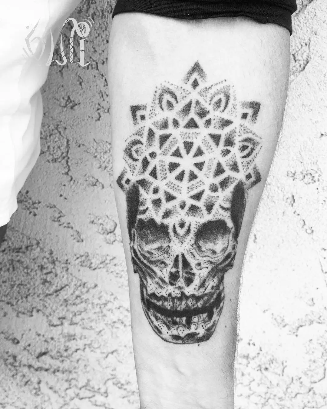 Galerías de Tatuajes Increíbles 28 Caio Gutierrez 2019.03.06 Skull Mandalic 💀⚡️ . Esse trampo demorou pra acontecer a finalizacao mas to bem