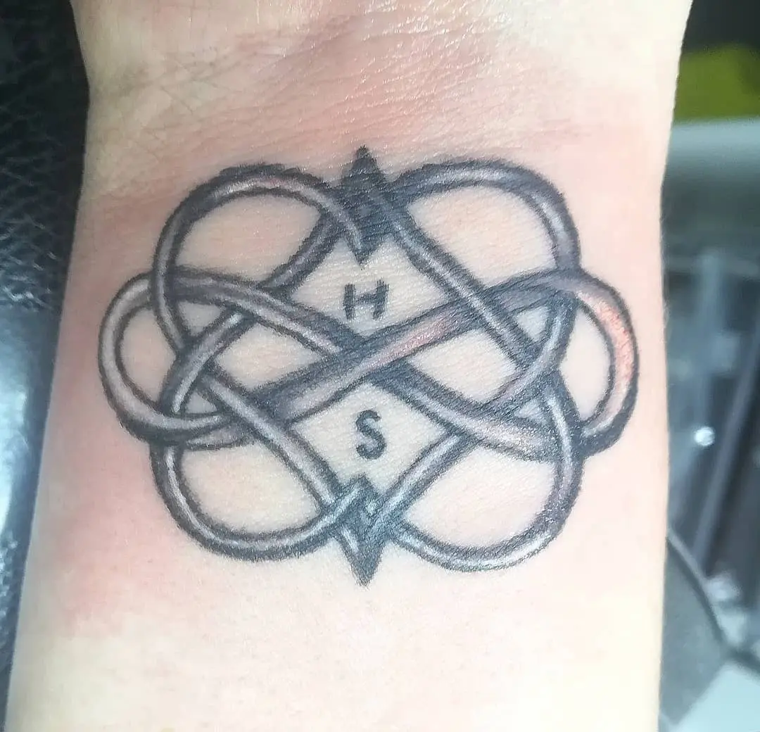 Galerías de Tatuajes Increíbles 15 Charlie Carter 2019.03.06 🖤 Alternative CCArtstattoosinktatts tattoo ceticknot celticknottattoo