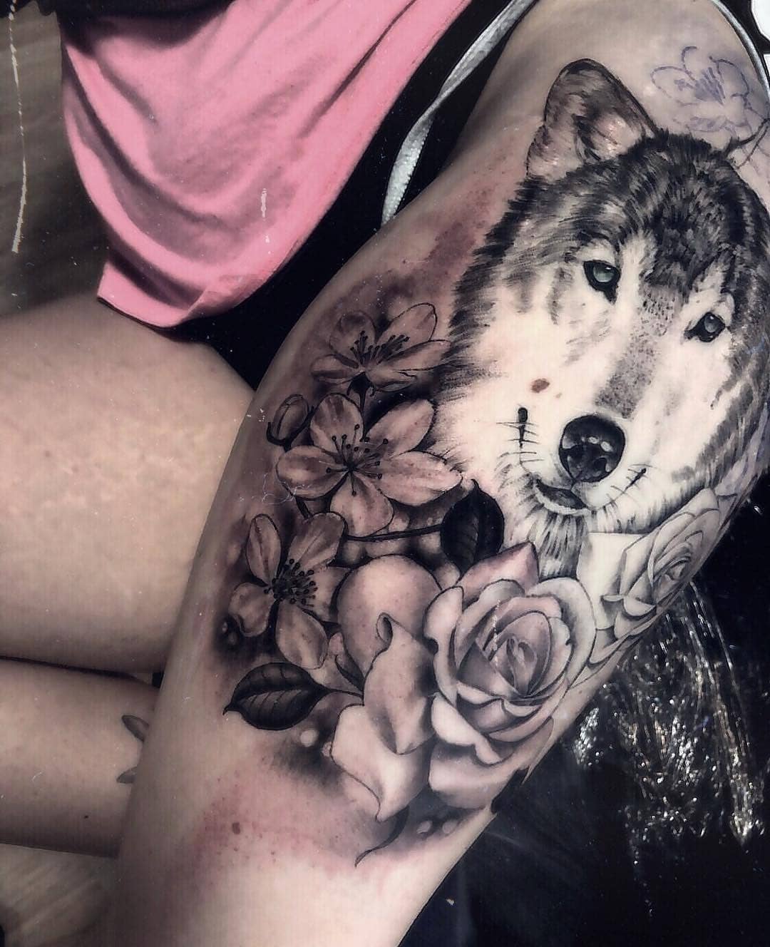 Cory Gunz • DUVO USA MODS 2019.03.22 THROWBACK Check out this tattoo by @immeganduffy she did 1 year ago today .