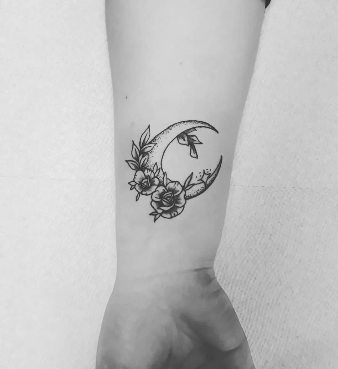 Incredible Tattoo Galleries 4 DijiArts 2019.04.26 1 of 2 Todays works for our Thirsty Thursday flash sales ♡ . . . apprenticetattoo ta