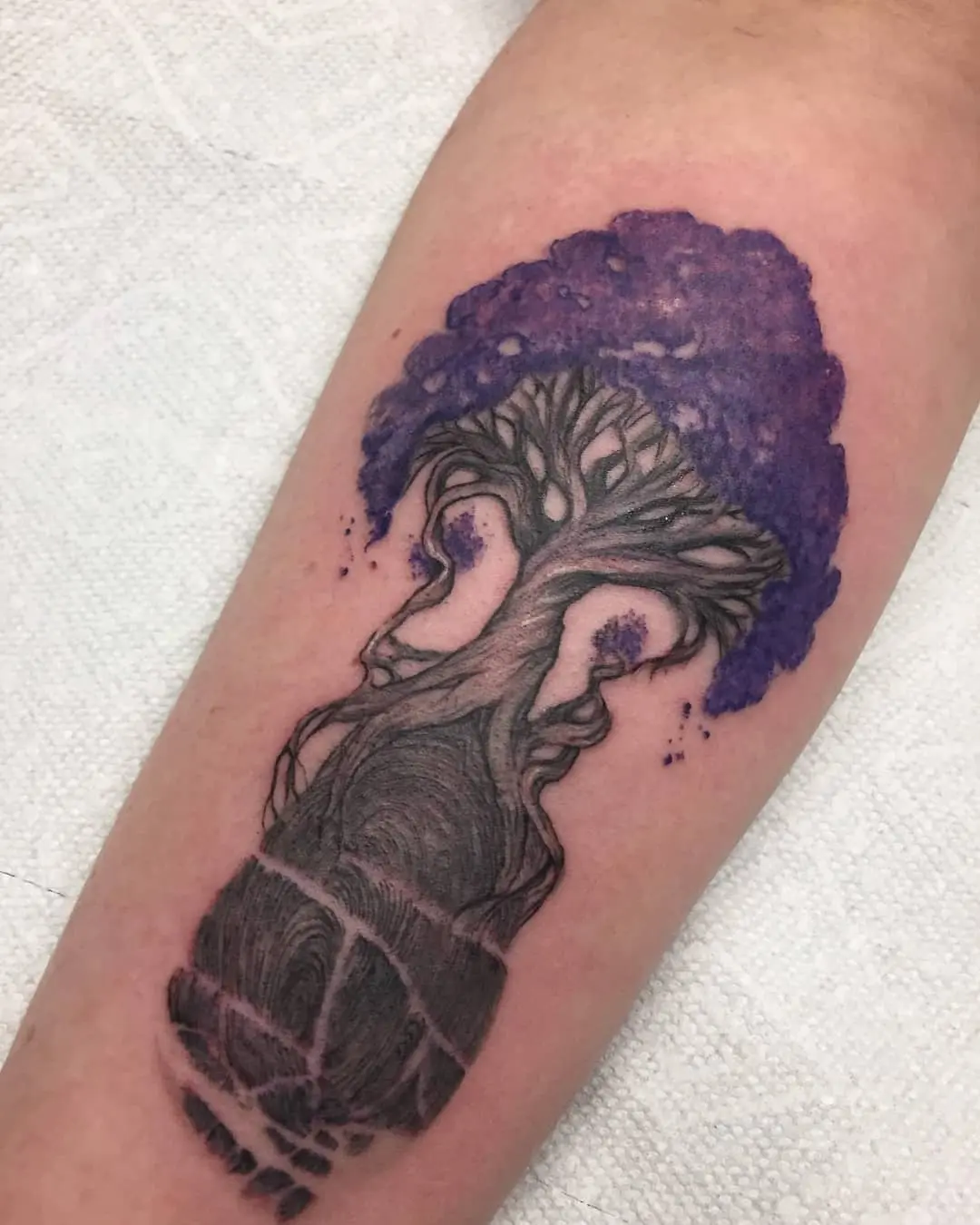 Galerías de Tatuajes Increíbles 21 Glass Street Tattoo 2019.04.20 Beautiful tree of life tattoo ❤❤❤ . . . Tattoo done by @d m d tattoo . . . glas