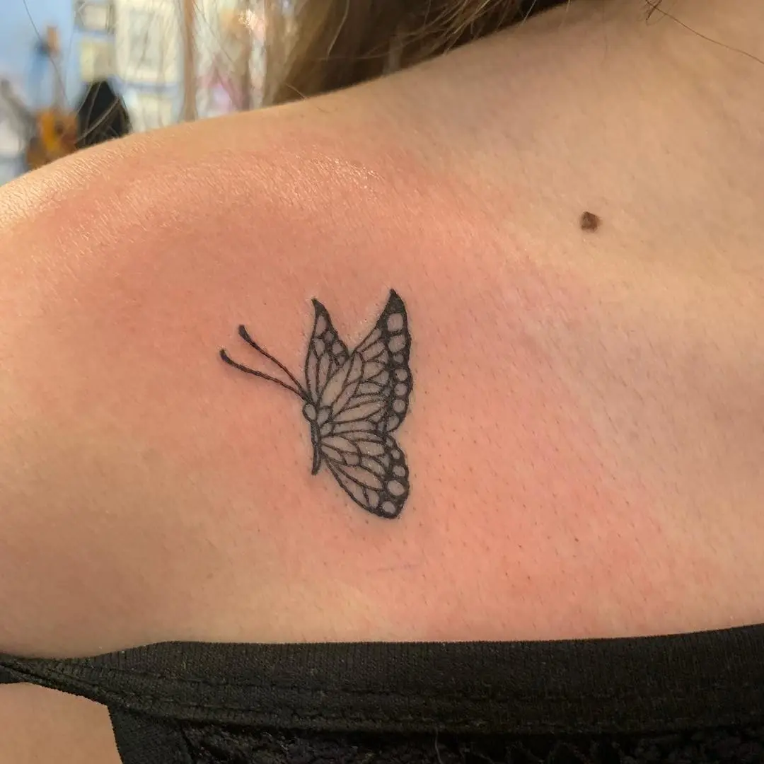 Galerías de Tatuajes Increíbles 25 Jake 2019.01.24 Heres a cute little butterfly I did on Tuesday Happy birthday 🎉🎊🎂🎈🎁 @van