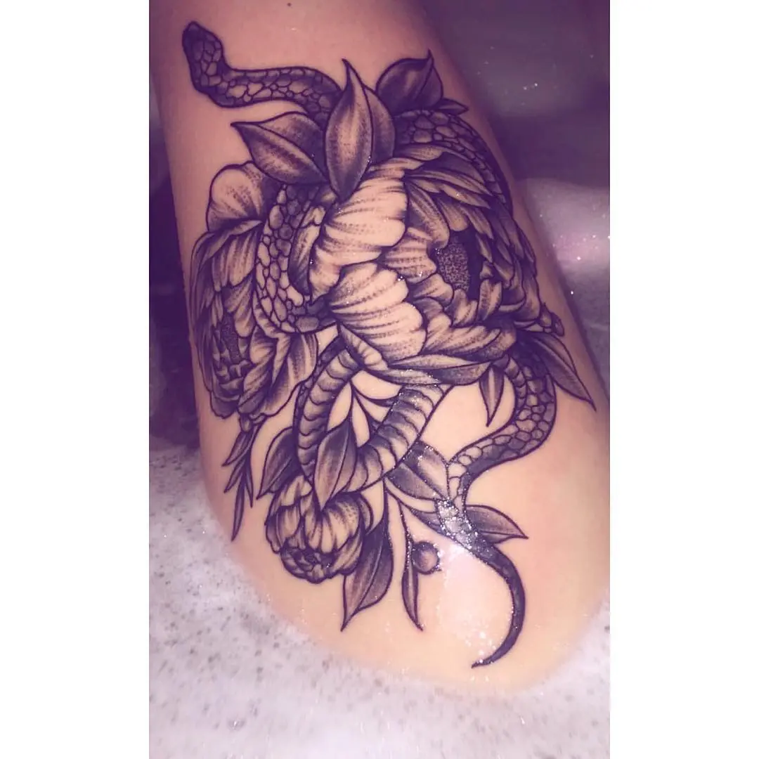 Galerías de Tatuajes Increíbles 18 Jay Attwell 2019.03.14 Customers photo of a recent one 🐍 thightattoo thightattoos legtattoo legtat 1
