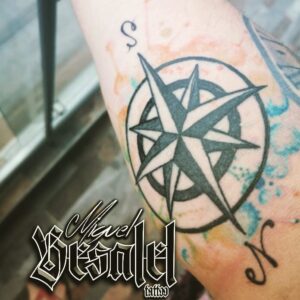 90 Tatuajes Rosa de los Vientos 2 rosa de los vientos tattoo