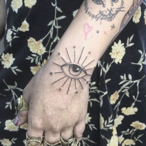 90 Tatuajes en la Muñeca Preciosos 11 muñeca tattoo