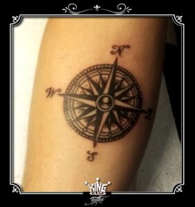 90 Tatuajes de Brújulas Fantásticas 1 brújula tattoo