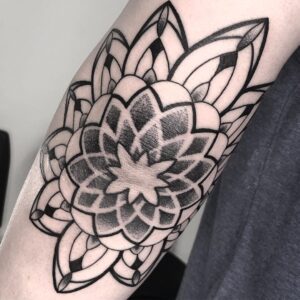 97 Tatuajes de Mandalas Bonitos y Exclusivos 6 tattoo mandala