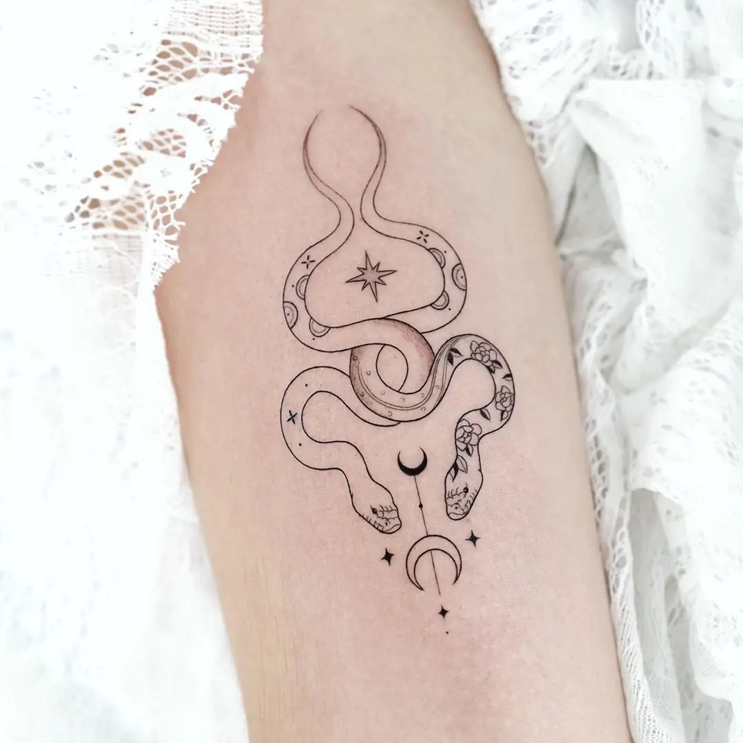 Galerías de Tatuajes Increíbles 26 타투이스트 달 2020.07.30 2 of 2 🐍🖤 . . . 타투이스트달 tattooistdal