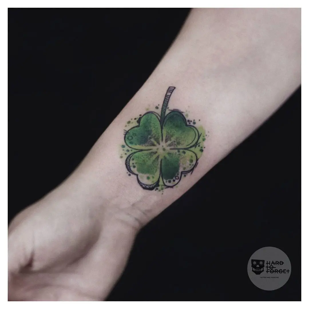Galerías de Tatuajes Increíbles 7 ☠️ studio tatuażu 👉 Łódź 2020.07.31 Szczęśliwa koniczyna od @deyf tattoozz 🔥 Na takie małe tematy znajdujemy stosun