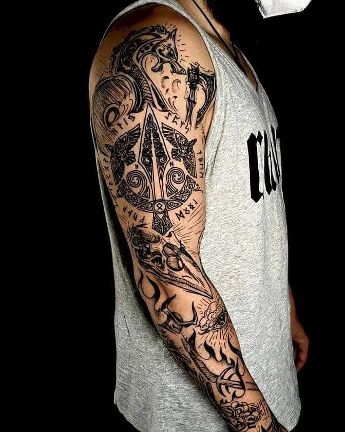 Galerías de Tatuajes Increíbles 17 Alexking 2020.08.08 Rate 100 10 🔥❤ @skinvaulttattoo @julianalvareztattooartist vikings vikingta