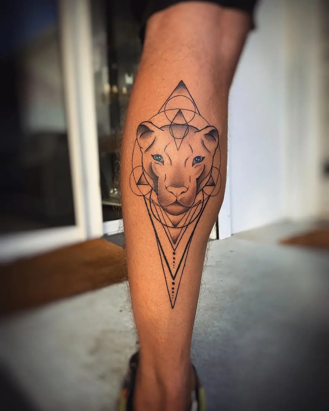 Galerías de Tatuajes Increíbles 27 BLOSSOM TATTOO ST BARTH 2020.08.06 L I O N N E ♌️ Photo prise déjà en phase de cicatrisation lionnetattoo lio