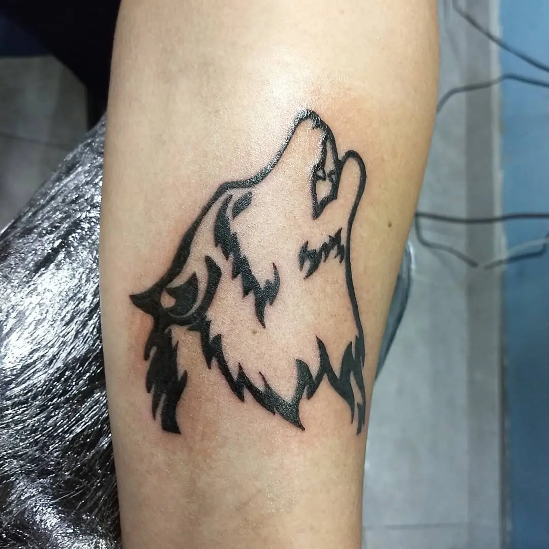 Galerías de Tatuajes Increíbles 58 Black Monster Tattoo😈 2020.08.08 1 of 3 Tenemos espacio para tatuajes y perforaciones no te quedes con las ganas😎🖤 T