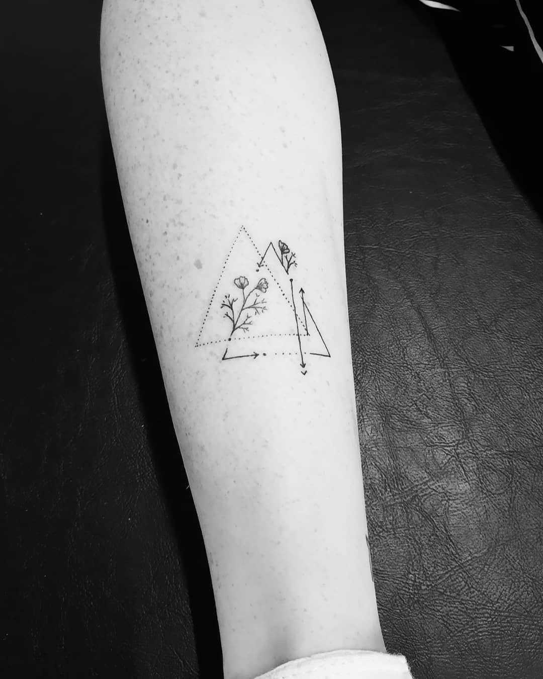 ✓ 116 Tatuajes de Triángulos Con Diseños Originales