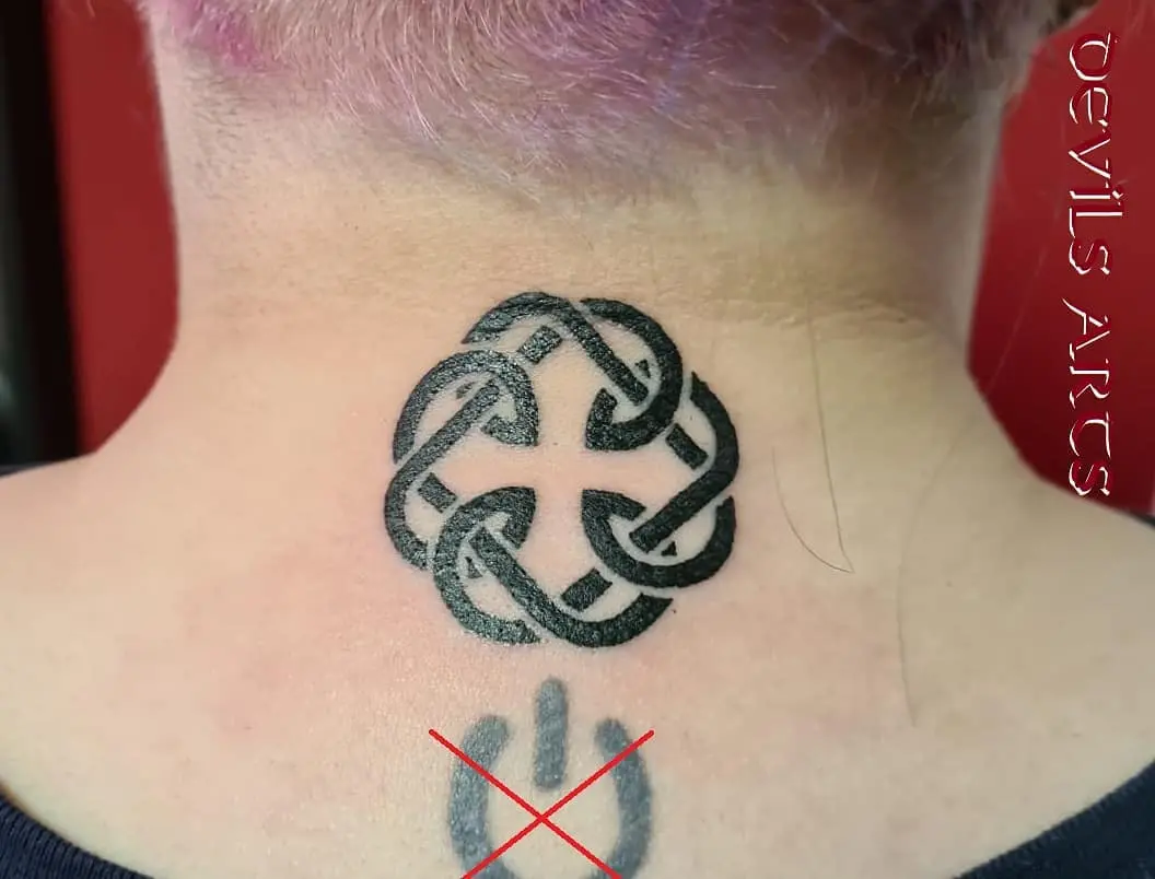 Galerías de Tatuajes Increíbles 31 DEVILS ARTS Body Modification 2020.08.08 Keltische Knoten für die Verbundenheit zwischen Vater und Tochter 😊 familytatt
