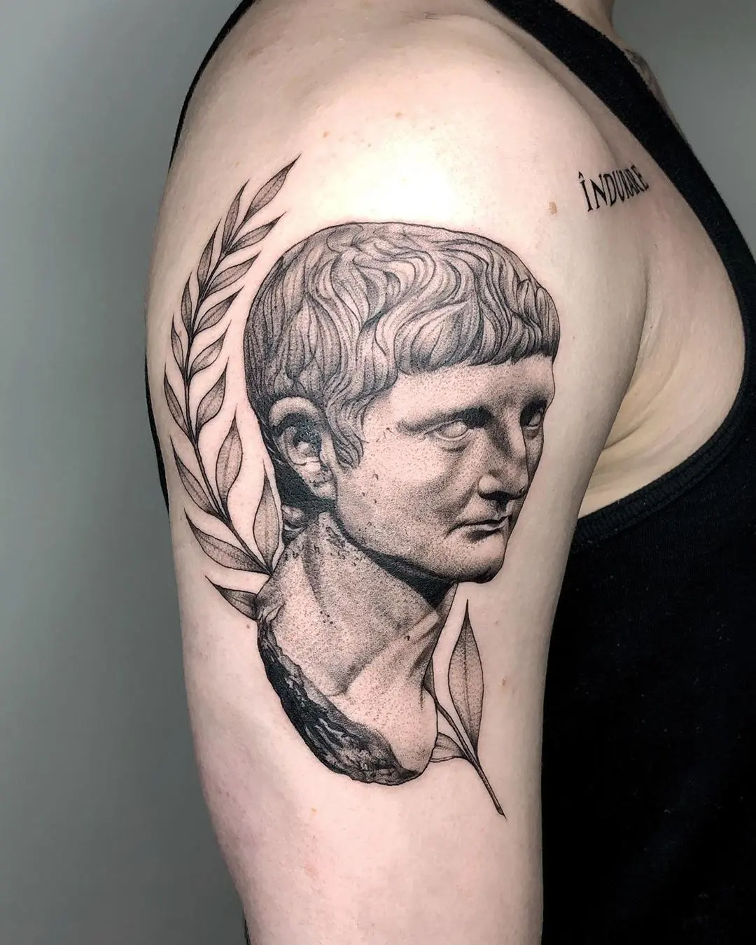 Galerías de Tatuajes Increíbles 33 David Pérez 2020.07.23 1 of 2 Germanicus 🌿 • • • • • germanicus romantattoo romanempire sculpturetattoo