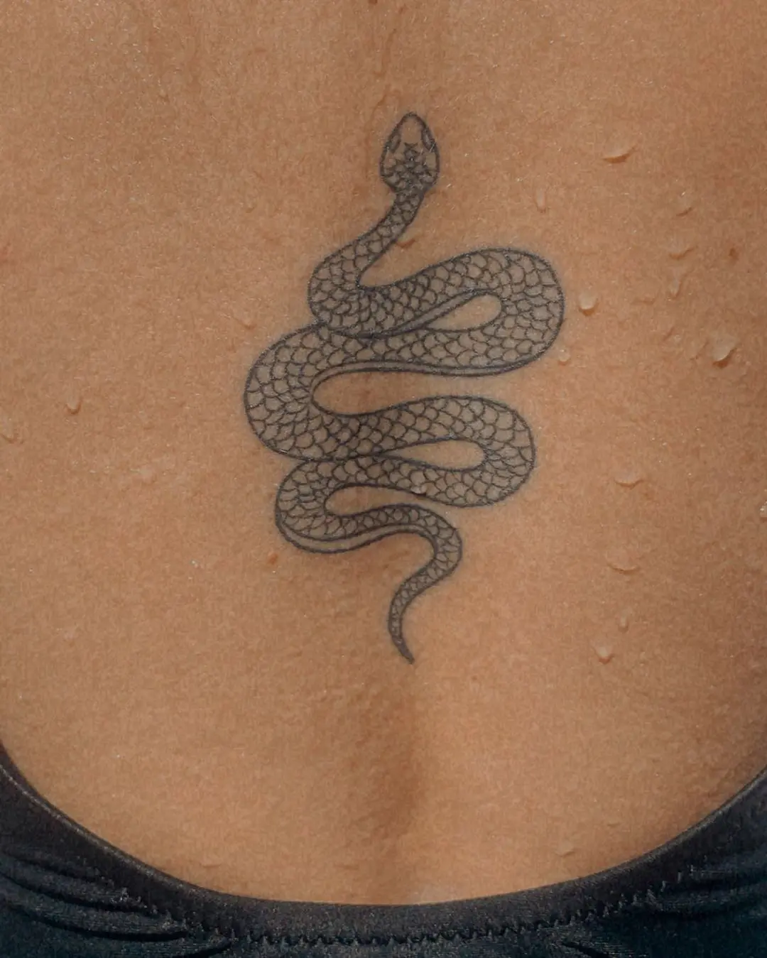 Galerías de Tatuajes Increíbles 48 Guillermo Arca 2020.08.01 Hello 911 I’m on fire. tattoo snaketattoo