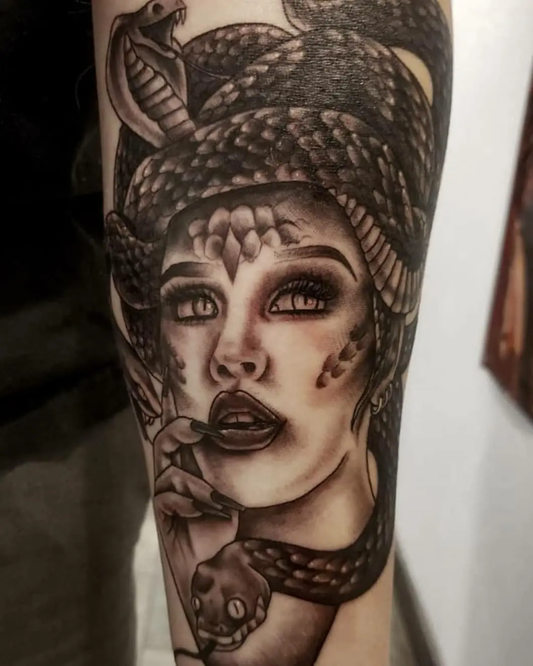 Galerías de Tatuajes Increíbles 54 Janet MaryJane Guerrero 💋 2020.08.01 3 of 3 🐍Slither your way to the right to see my medusa from a year ago that took just
