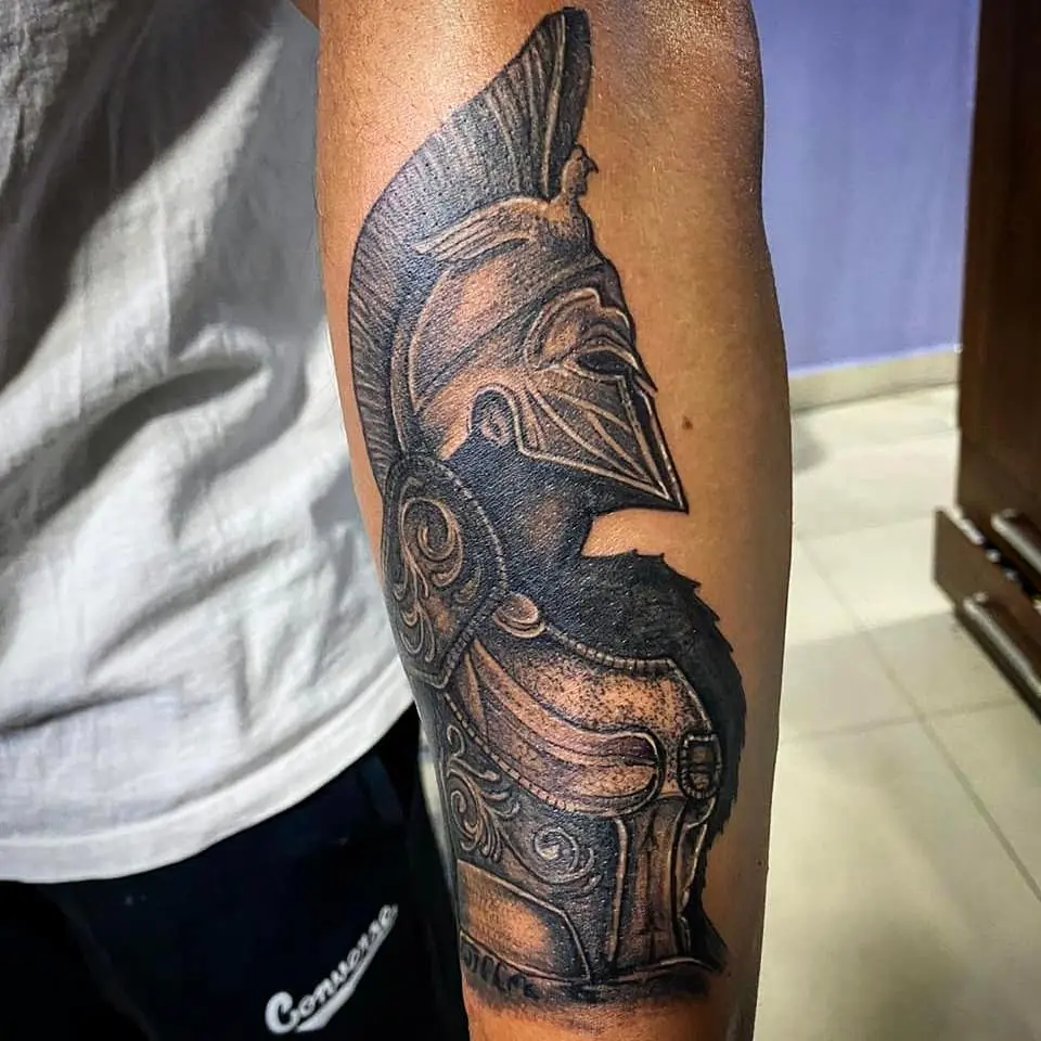 Galerías de Tatuajes Increíbles 56 Lemuria Tattoo 2020.07.03 1 of 3 Gladiador ⚔️🛡️ gladiatortattoo blackworktattoo romantattoo tattoo lemur