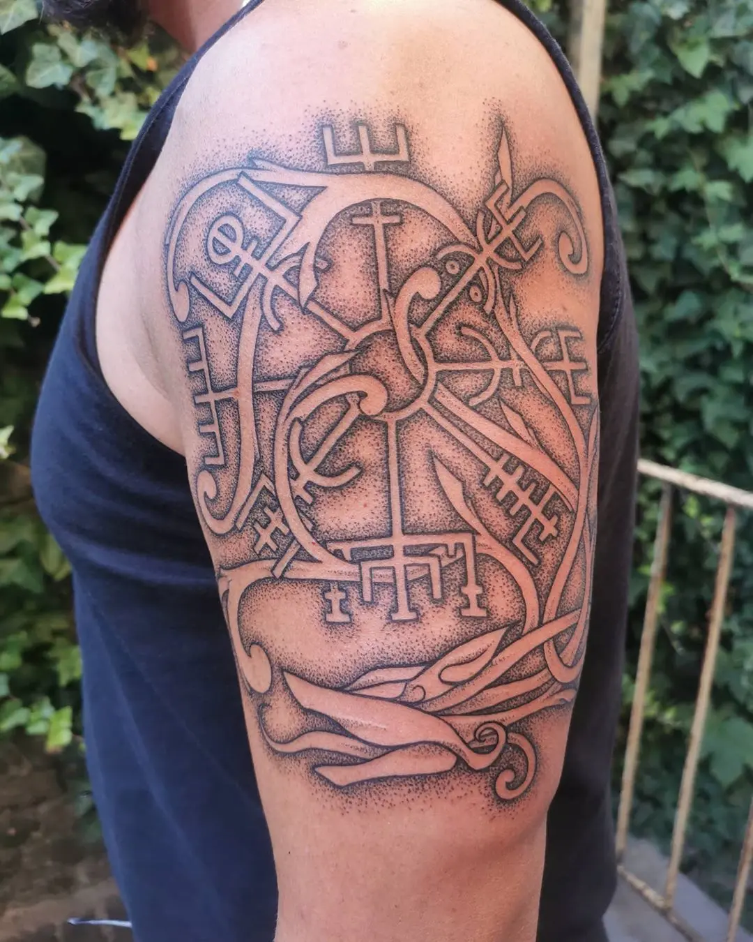 Galerías de Tatuajes Increíbles 69 NachFabiArt 2020.08.06 Mal was eher traditionelles Danke für dein Vertrauen und das durchhalten 😊🤟