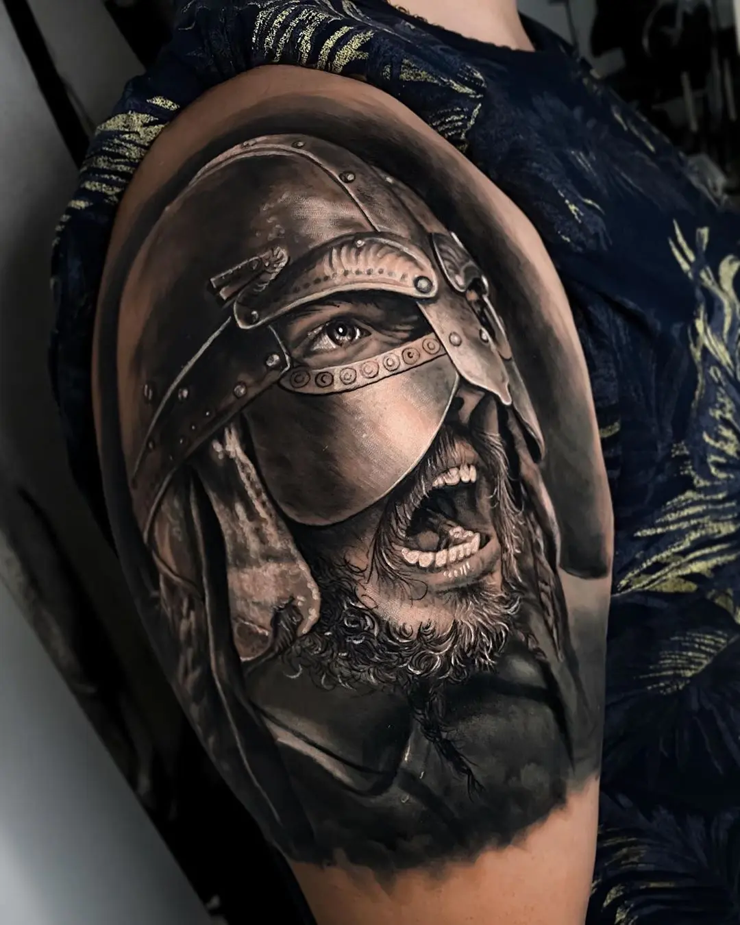 Galerías de Tatuajes Increíbles 81 Sebastian Ferreira. 2020.08.07 1 of 2 New cover up 🔥🔥🔥 ⚜️ Sponsor @radiantcolorsink @radiantcolorscrew ⚜️ Done