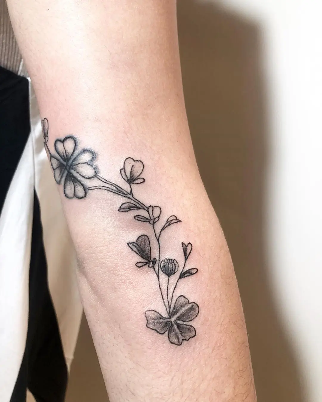 Galerías de Tatuajes Increíbles 16 aqui ilustração e tatuagem 2020.07.28 2 of 3 Reforma que fiz na tatu da @mariacarolinathedim ♥️ arrasta pro lado pra ver o p