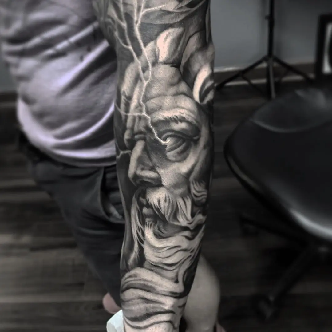 Galerías de Tatuajes Increíbles 89 uncle trashcan 2020.07.30 1 of 10 I actually really enjoy doing statues. Always have. I think it’s because when th