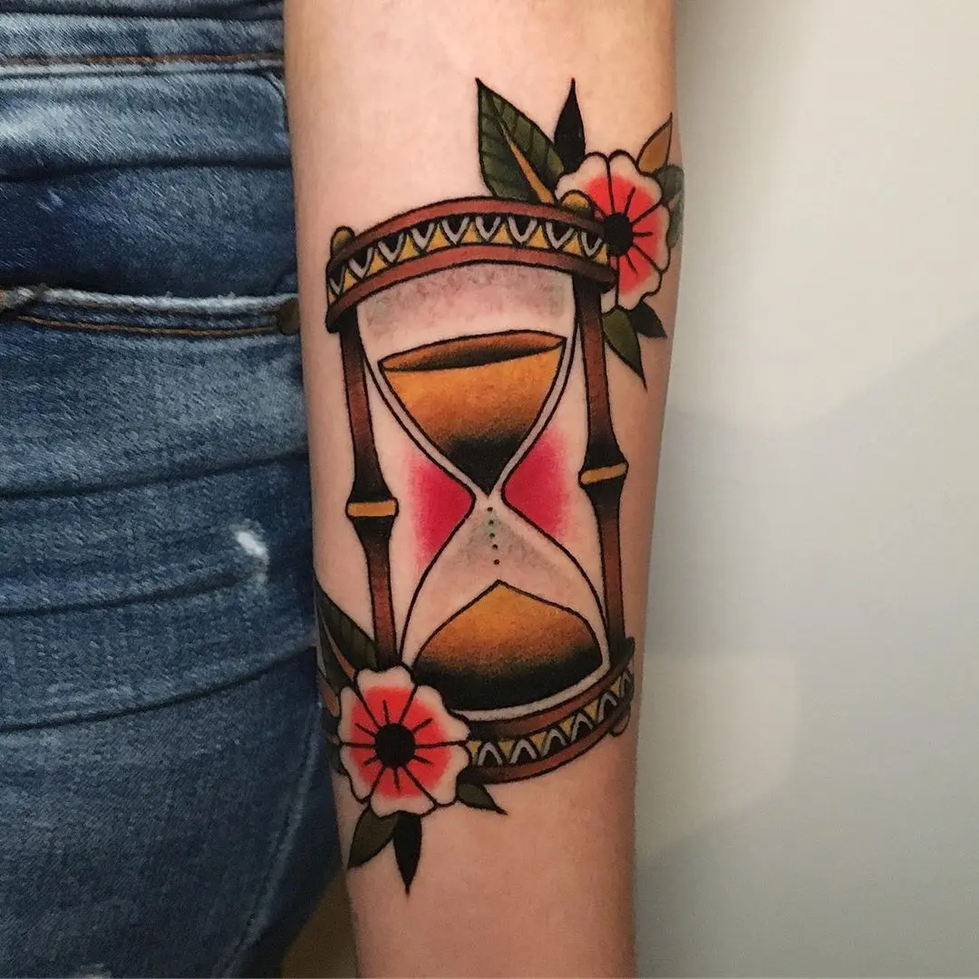 Galerías de Tatuajes Increíbles 32 •Gaspar• 2019.06.30 🌸⏳🌸. Gracias por venir desde Malgrat Ro 😊. Para citas o consultas mandame un