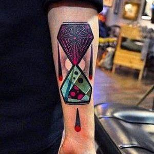 103 Tatuajes de Relojes de Arena 106 Tatuajes de Relojes de Arena