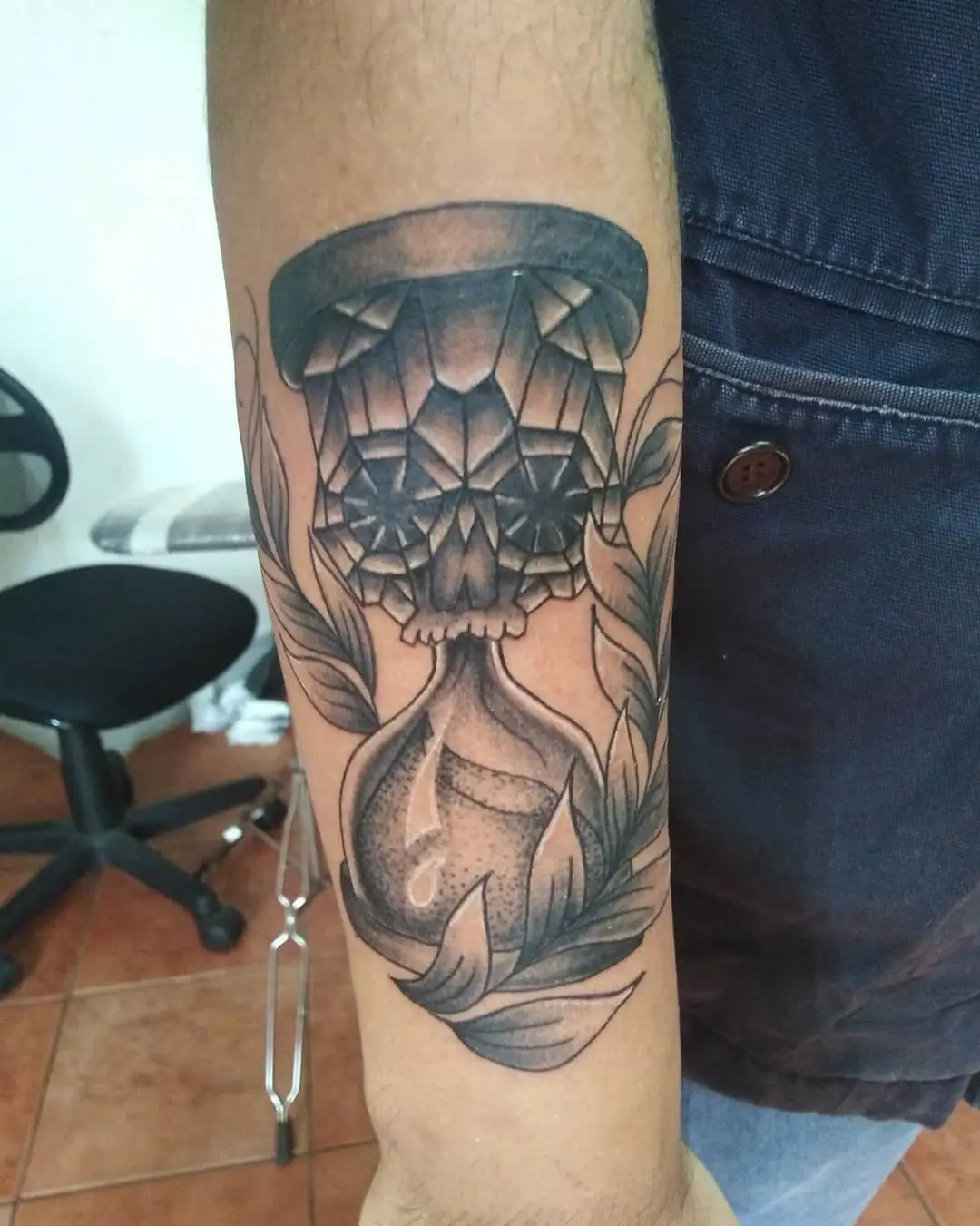 Galerías de Tatuajes Increíbles 39 ArturoVargasTattooArtist 2020.08.14 1 of 2 Uno diseno menos en la pizarra ✔️muchas gracias por la confianza y preferencia �