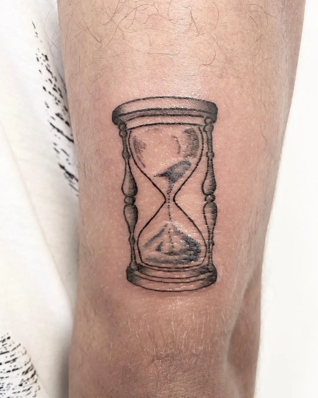 Galerías de Tatuajes Increíbles 65 Hili Ziv 2020.07.23 Avi 🖤 sandclocktattoo sandclock