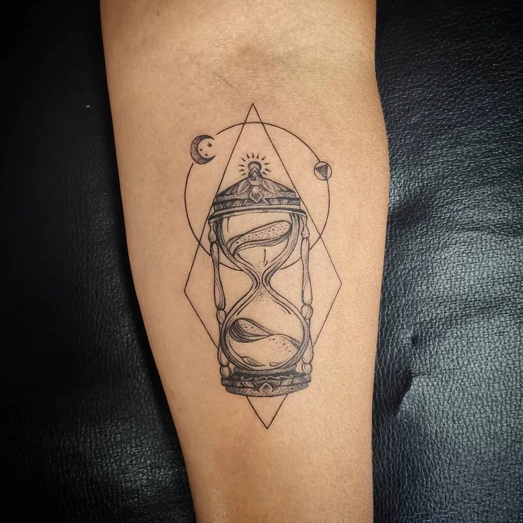 Galerías de Tatuajes Increíbles 67 Jennifer Georges 2020.06.21 Sandclock for Aum ❤️ Life is short dont forget to enjoy every second 😍 sandc