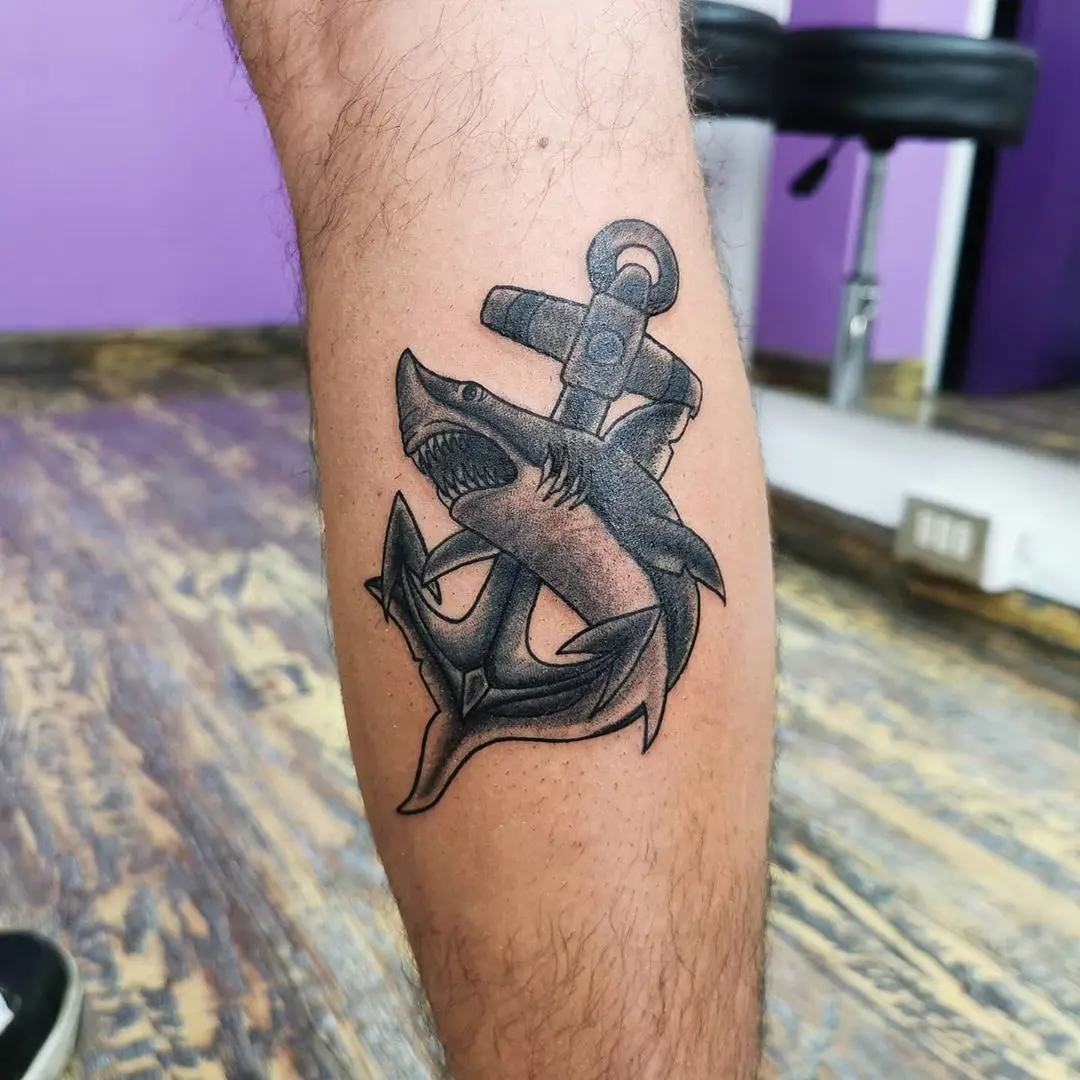 Galerías de Tatuajes Increíbles 4 𝕬𝖓𝖉𝖗𝖔 𝖁𝖑𝖆𝖙𝖐𝖔 2020.10.10 Tiburon de ayer para Jose Ignacio ultimo tattoo hecho en el templo @painfamilys
