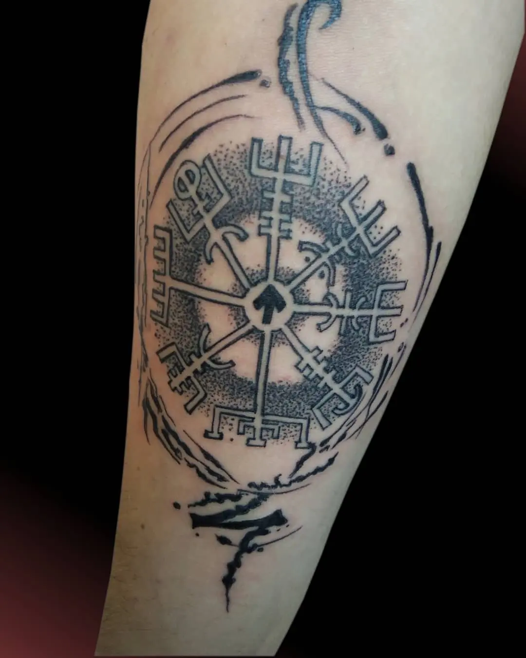 Galerías de Tatuajes Increíbles 5 Лілія Батицька 2020.12.10 graphictattoo шлемужасатату runiccompass warriortattoo татулуцьк луцьк ta