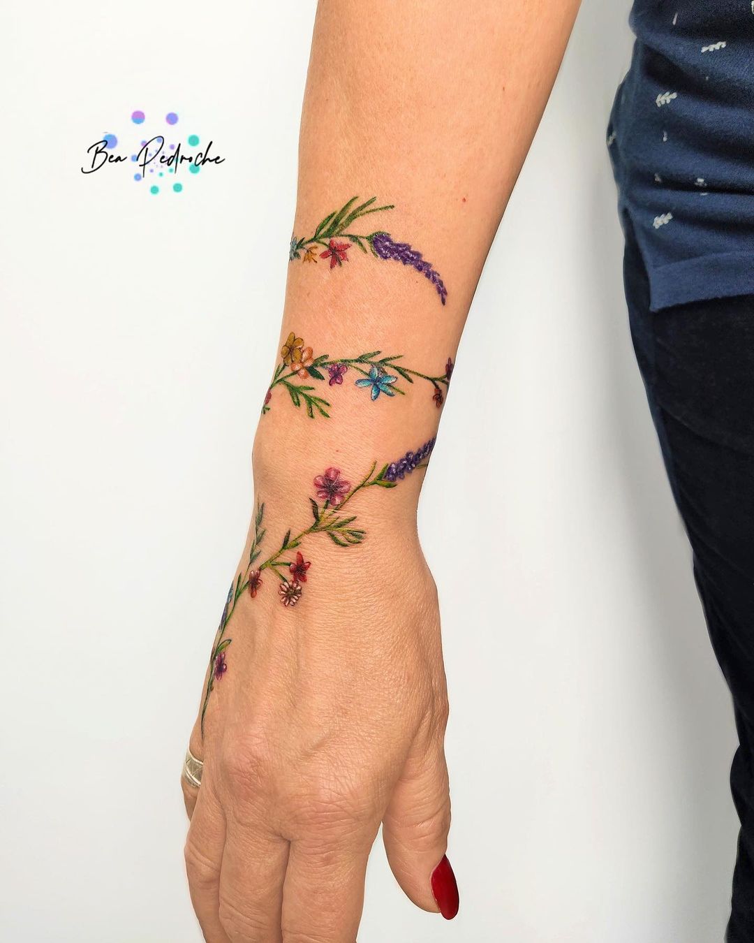 ✓ 57 Tatuajes de Enredaderas Maravillosos