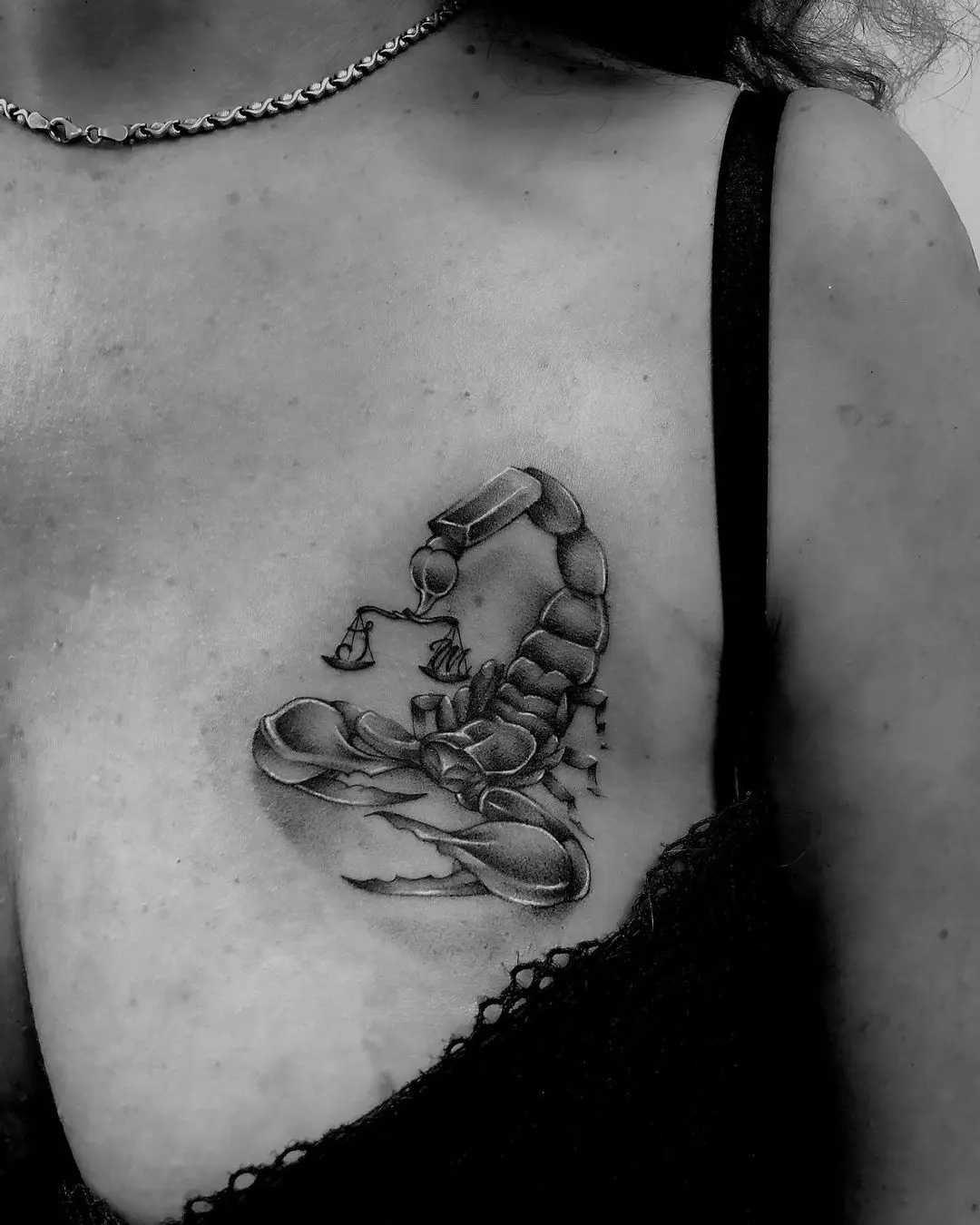 Galerías de Tatuajes Increíbles 34 Mercédesz Suri 2020.12.12 scorpiontattoo bishoprotary lovemyjob💕 💕💕💕