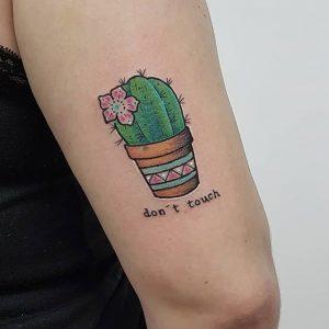 44 Tatuajes de Cactus Estupendos 23 tatuajes de cactus