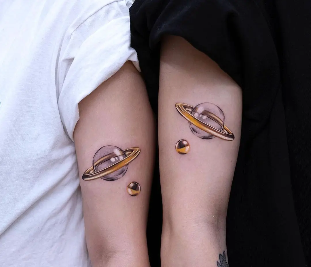 Incredible Tattoo Galleries 6 AkiWong Tattooist 2020.12.29 3 of 3 bubble planet~bubble saturn~泡泡星球,泡泡土星🪐👭🏻~ . . ...Done at by @newtattoo studio