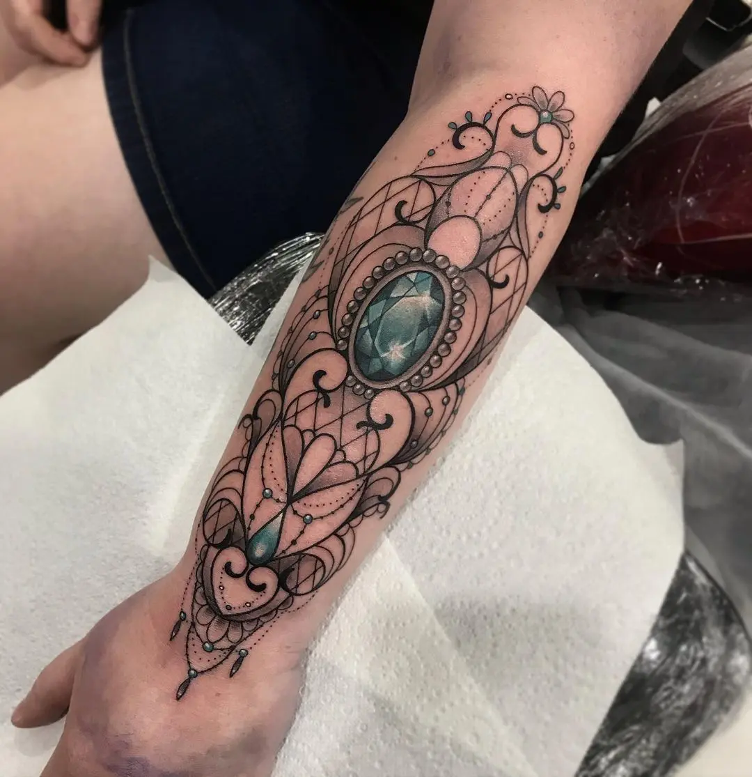 𝕶𝖎𝖙𝖙𝖞 2021.03.03 Bejewelled ornamental forearm for @row row row ur boat 💎 gemtattoojeweltatt