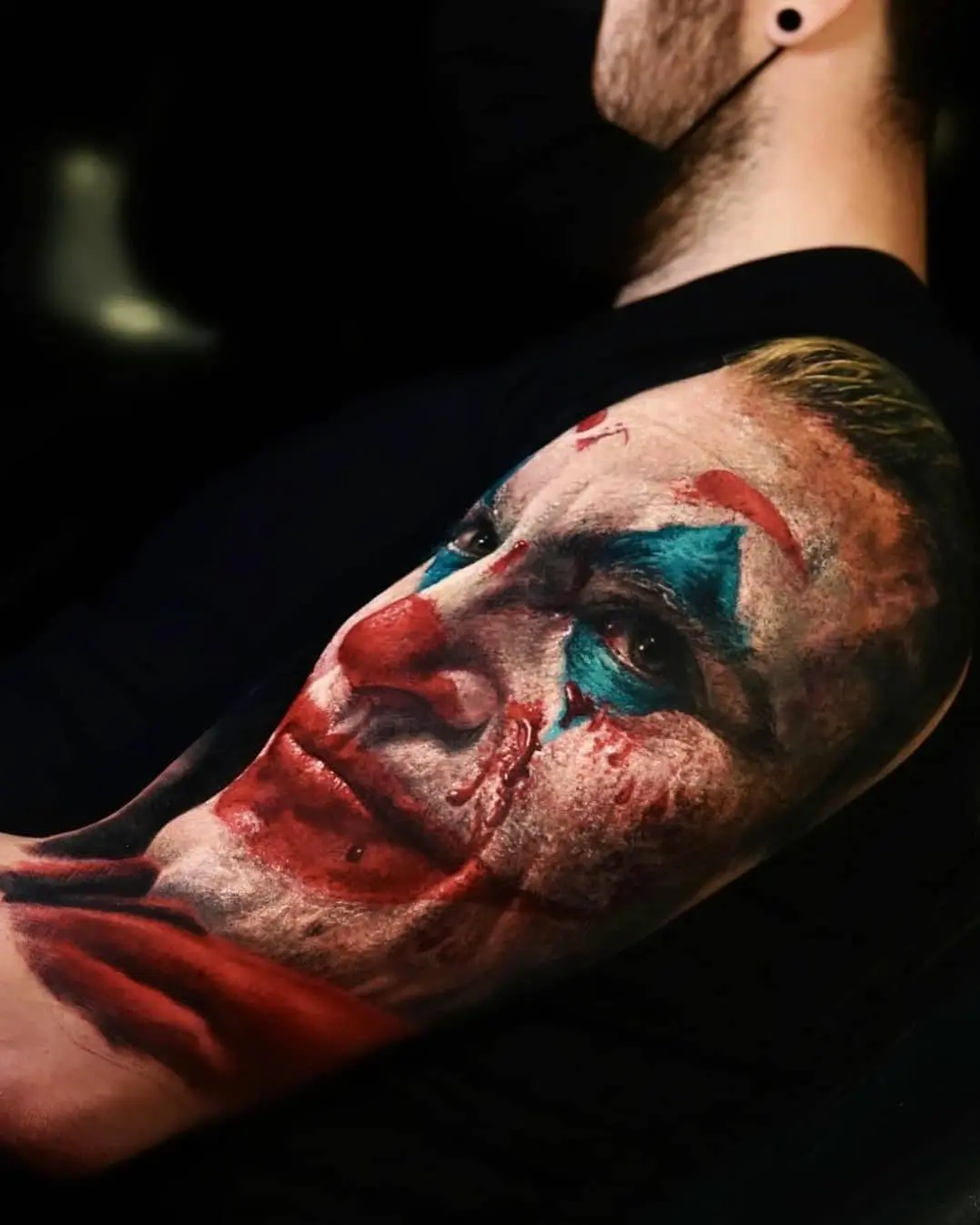 Galerías de Tatuajes Increíbles 14 CHINATOWN TATTOO 2021.03.23 2 of 4 ▪️◾ JOKER ◾▪️ 2 dias seguidos 🧧Hecho por @ blacksanchez en @chinatown.tat