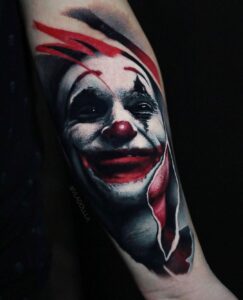 tatuaje joker en realismo