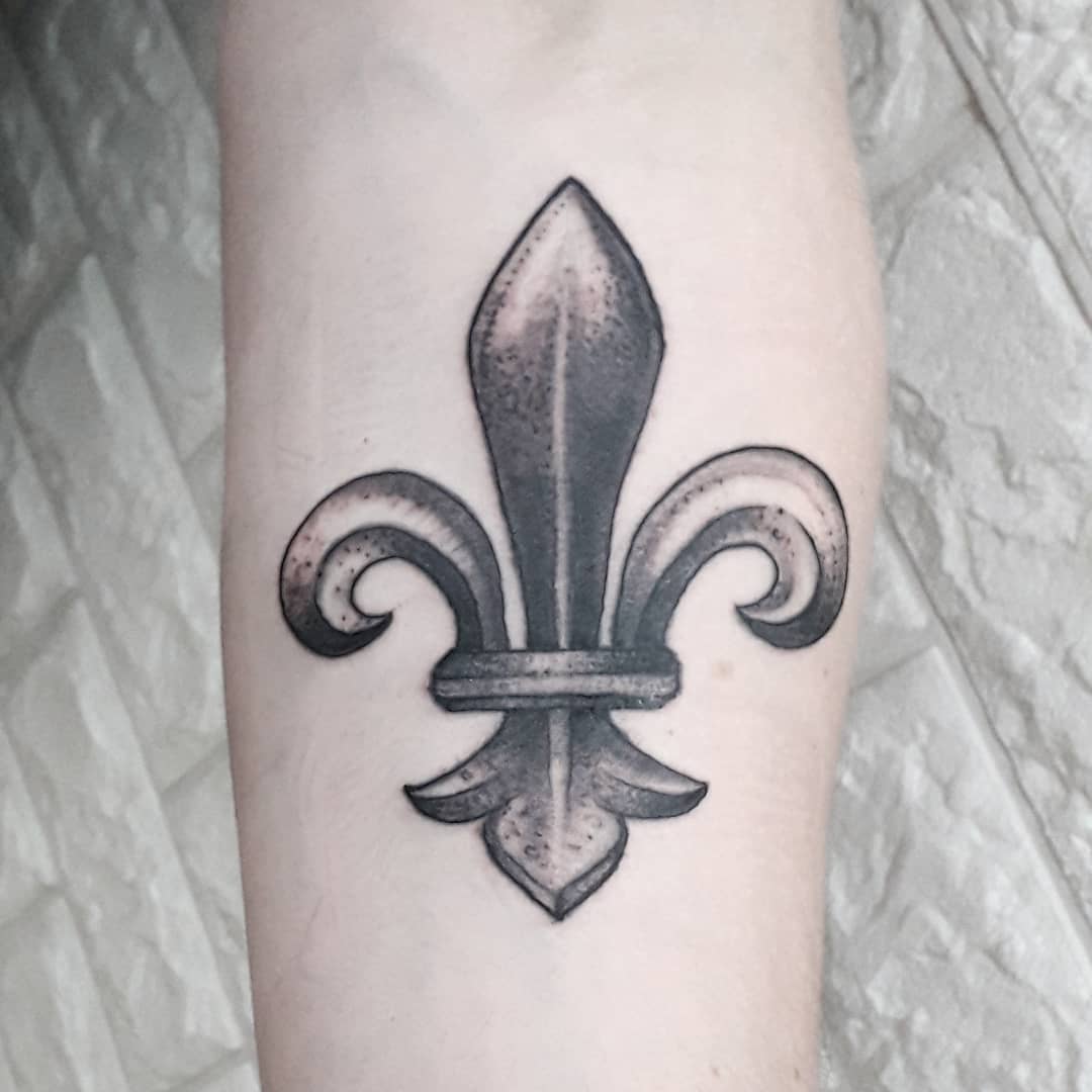Fleur de Lis Tattoo: 70 Impressive 8 flor de lis tatuaje