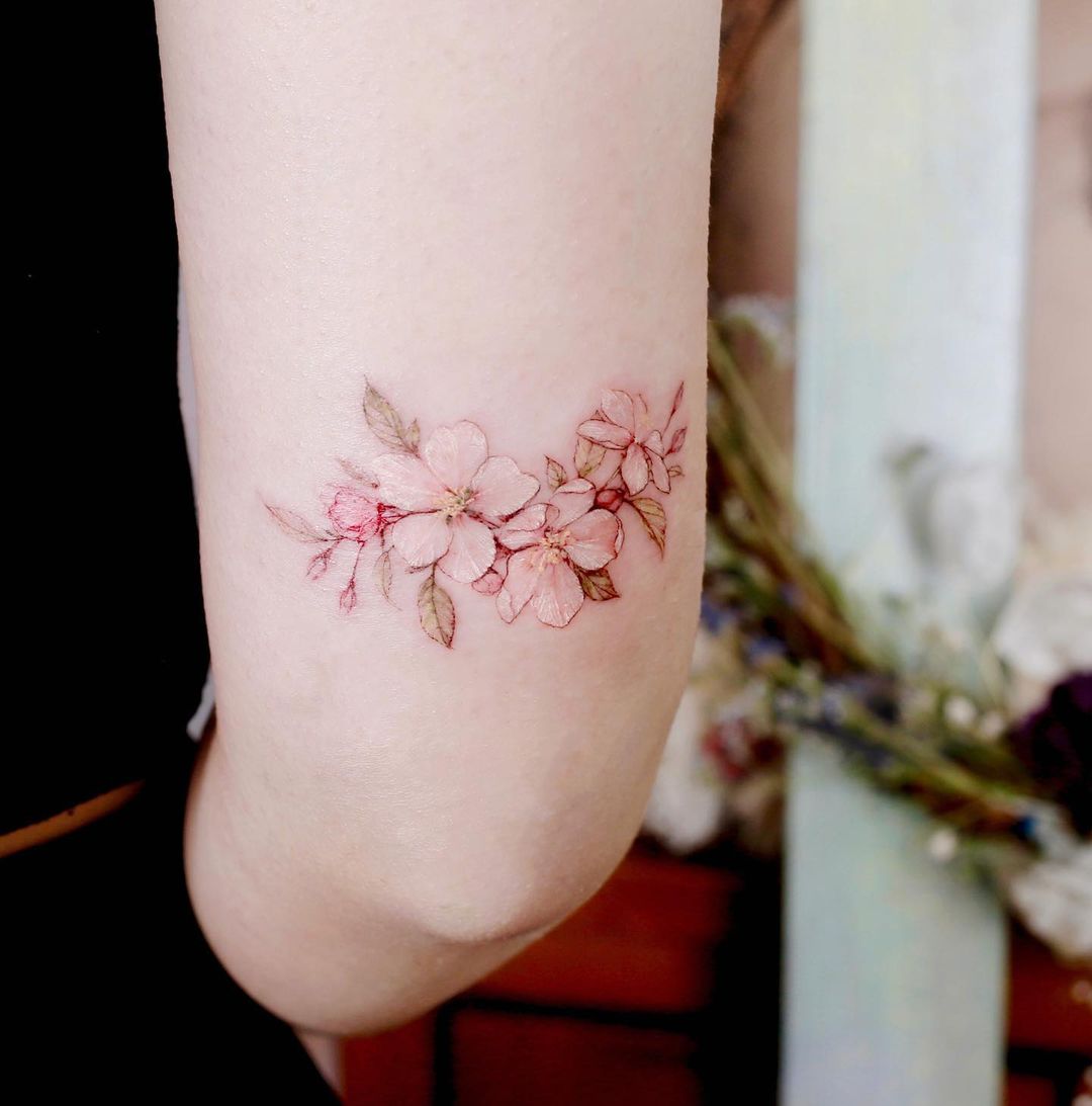 ≫ 49 Apple Blossom Tattoos