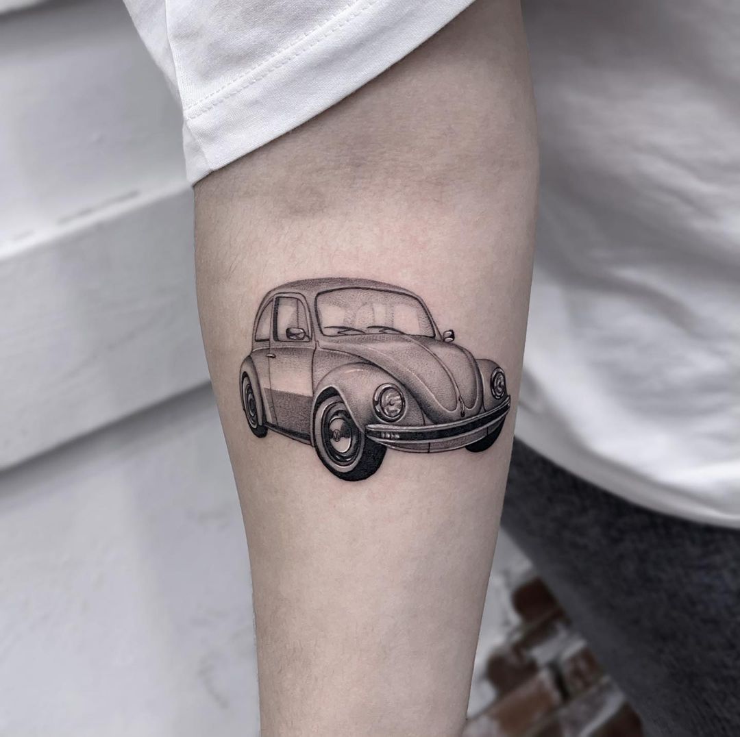 X 上的 Ariel Pinedo：「#tattoo #tatuże #girl #polishgirl #audi #auto #jazda  #drive #cabrio #hello #selfie #fun #greece #goodday!  http://t.co/GEPvBh2LIi」 / X