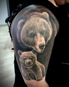 Tatuajes de Osos: Diseños Únicos y Simbolismos 8 tatuajes de osos